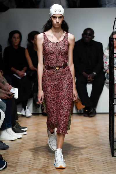 Look 39